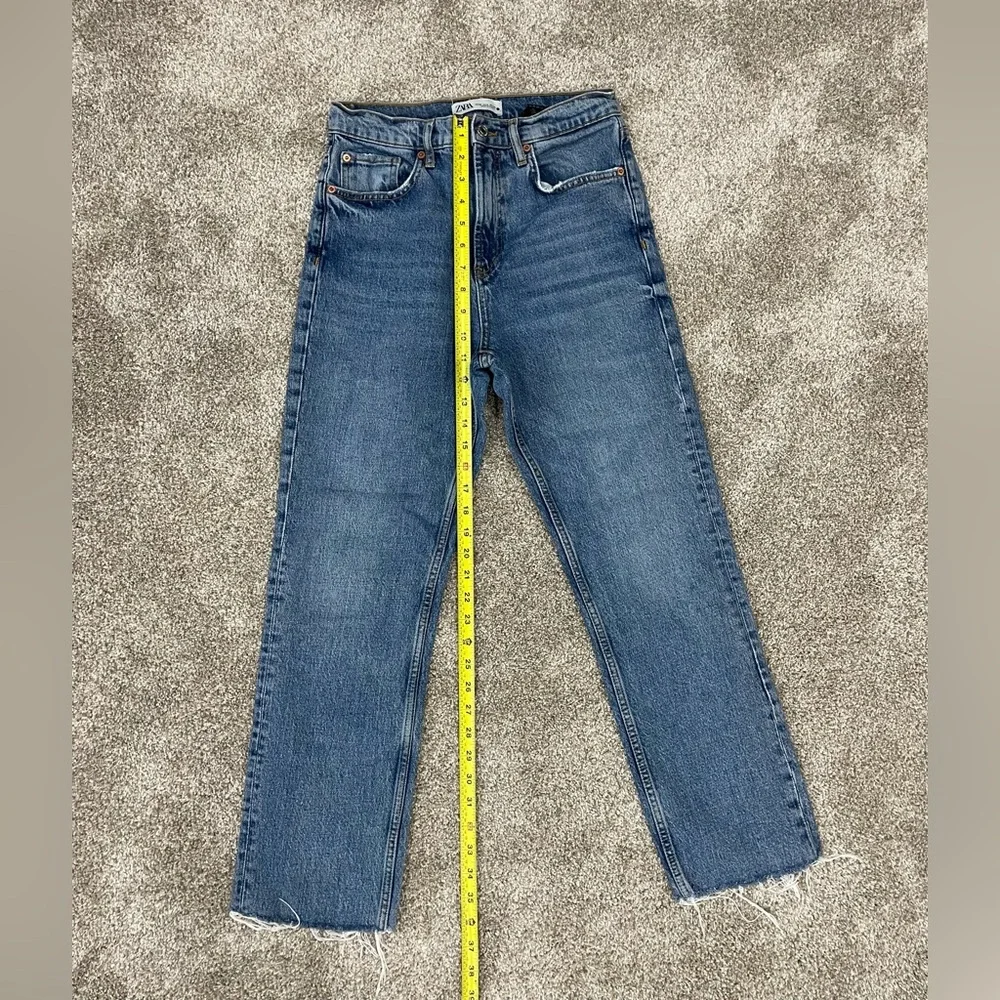 Zara Women's Straight Leg Blue Jeans - Picture 3 of 9